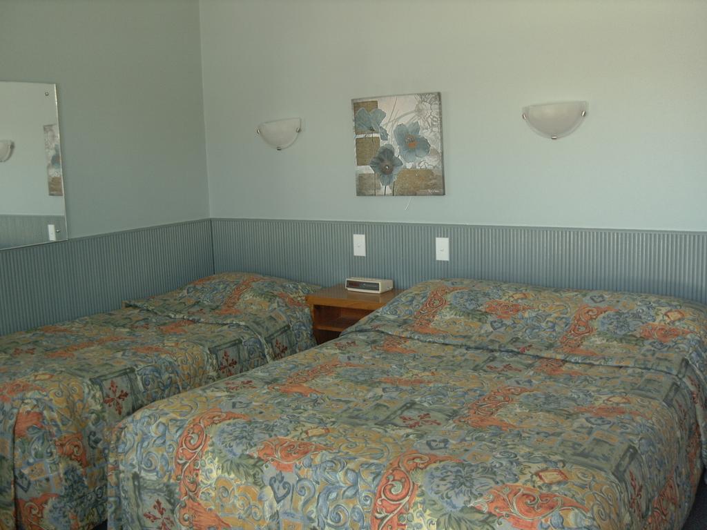Travellers Rest Motel Bairnsdale Habitación foto